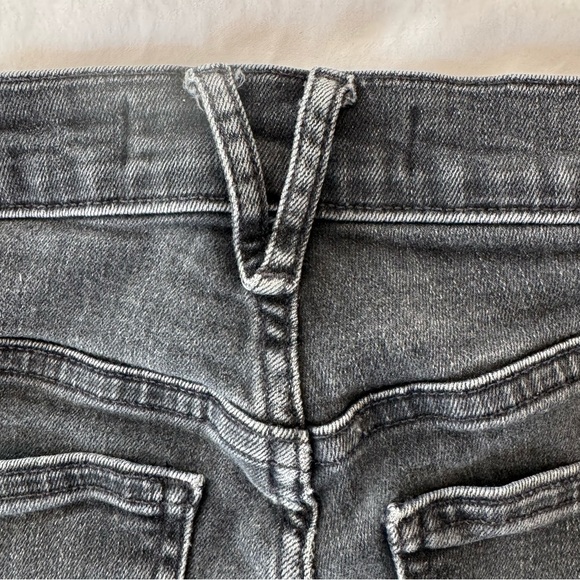 Veronica Beard Ryleigh Black Slim Straight High Rise Jeans Raw Hem Size 27 - Picture 5 of 13